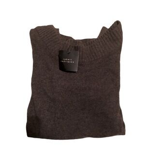Roger Rodriguez new cashmere sweater